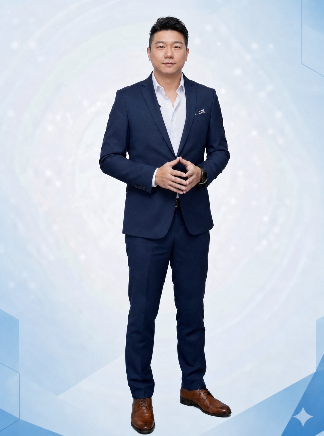 BLAKE 黃大成穿著深藍西裝的清晰正式全身照